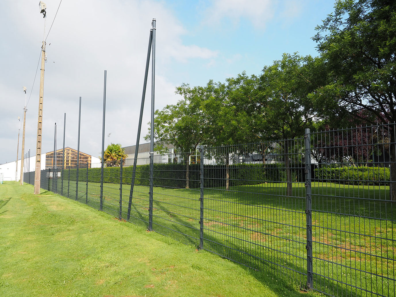 Clôture grillage Ht 2 m<br>PLOERMEL (56)